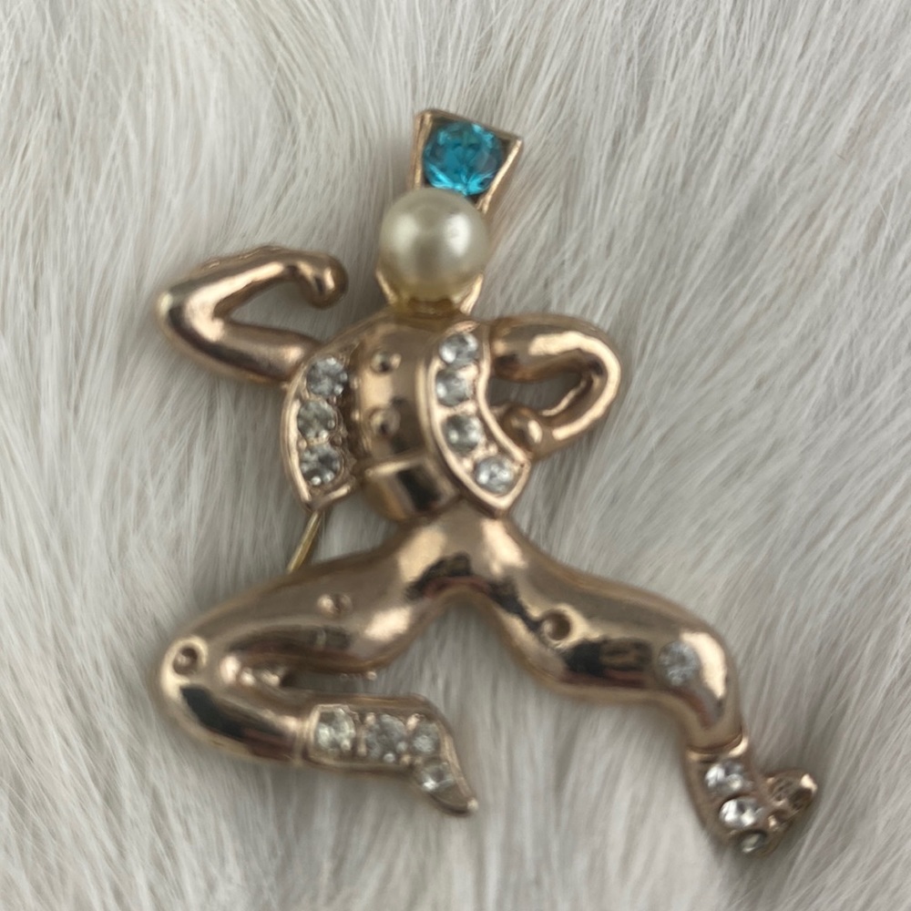 Vintage Trifari Sterling Sasha Male Russian
Cossack Dancer w/ Crown Brooch 1940s